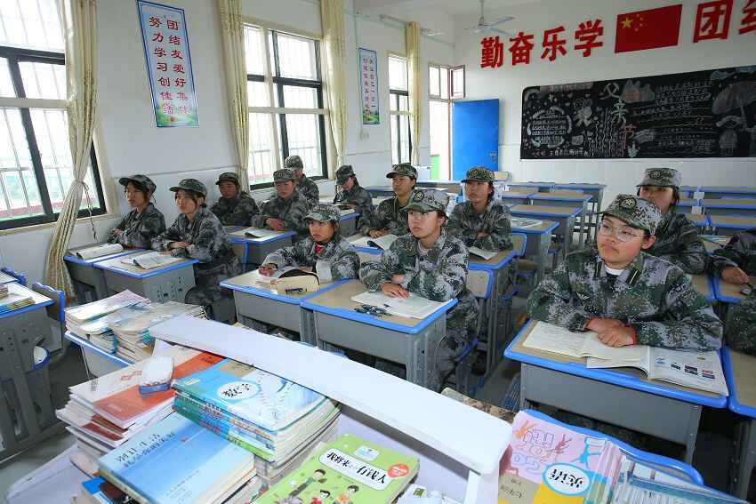 如果女孩厭學(xué)怎么辦？怎樣教育女孩？(圖2)