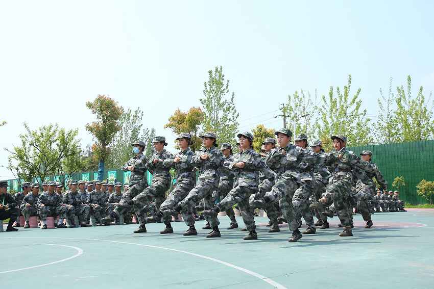 不想讓孩子上學了怎么辦？厭學有哪些基本特點(圖2)