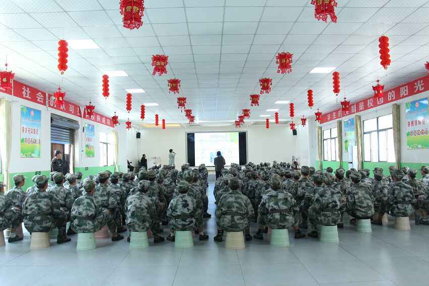 湖北戒網(wǎng)癮學(xué)校分析網(wǎng)癮的危害